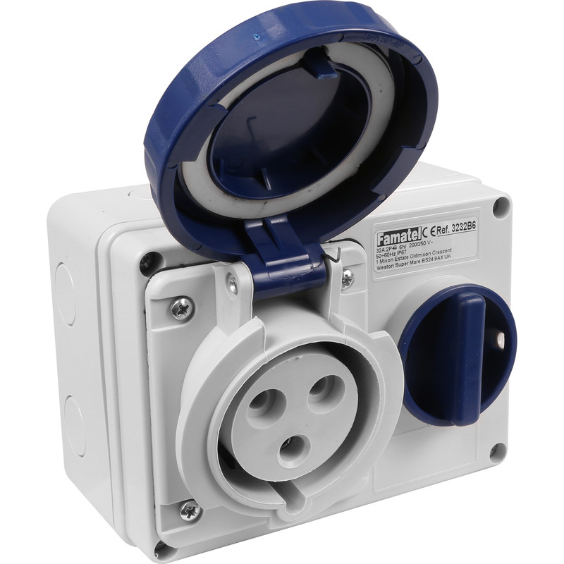 Industrial Socket IP67 240V 32A 2P+1 - Switched (25111 FAMATEL BRAND) (Country of Origin Spain)