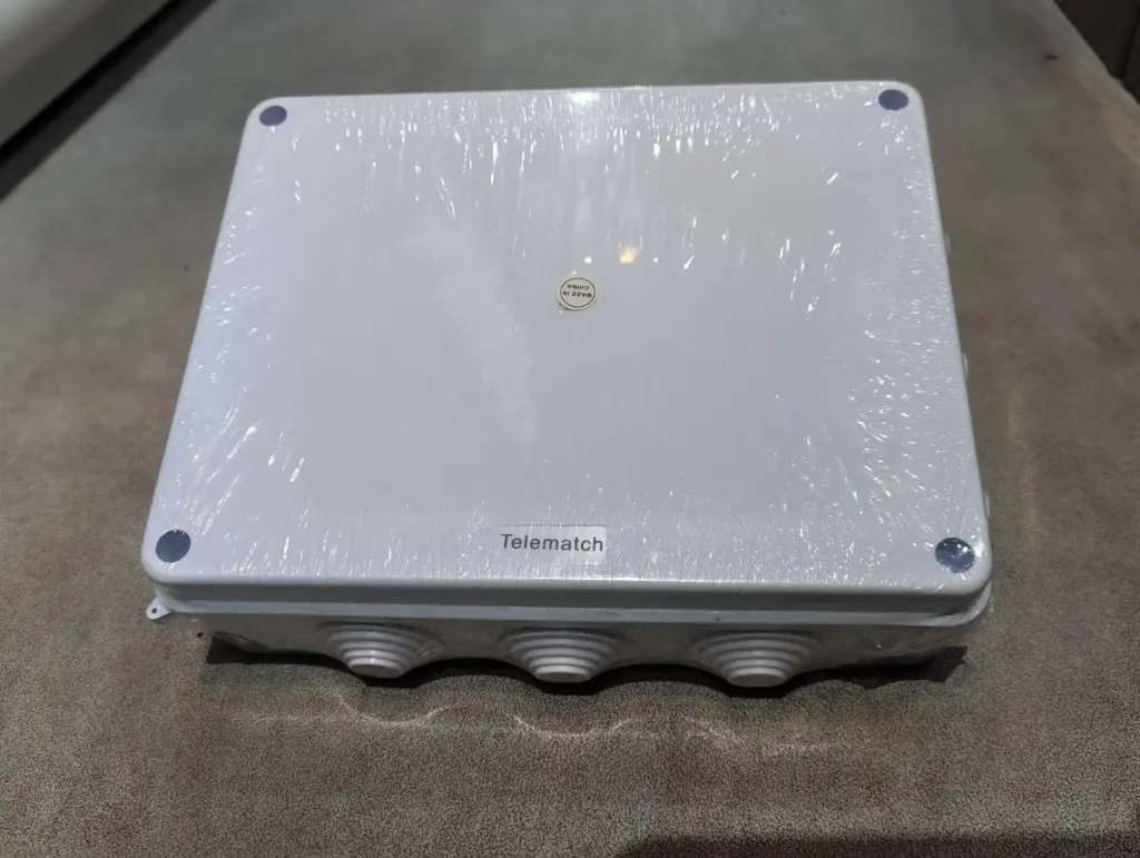 TELEMATCH WEATHERPROOF ELECTRICAL JUNCTION BOX (250x200x80mm)